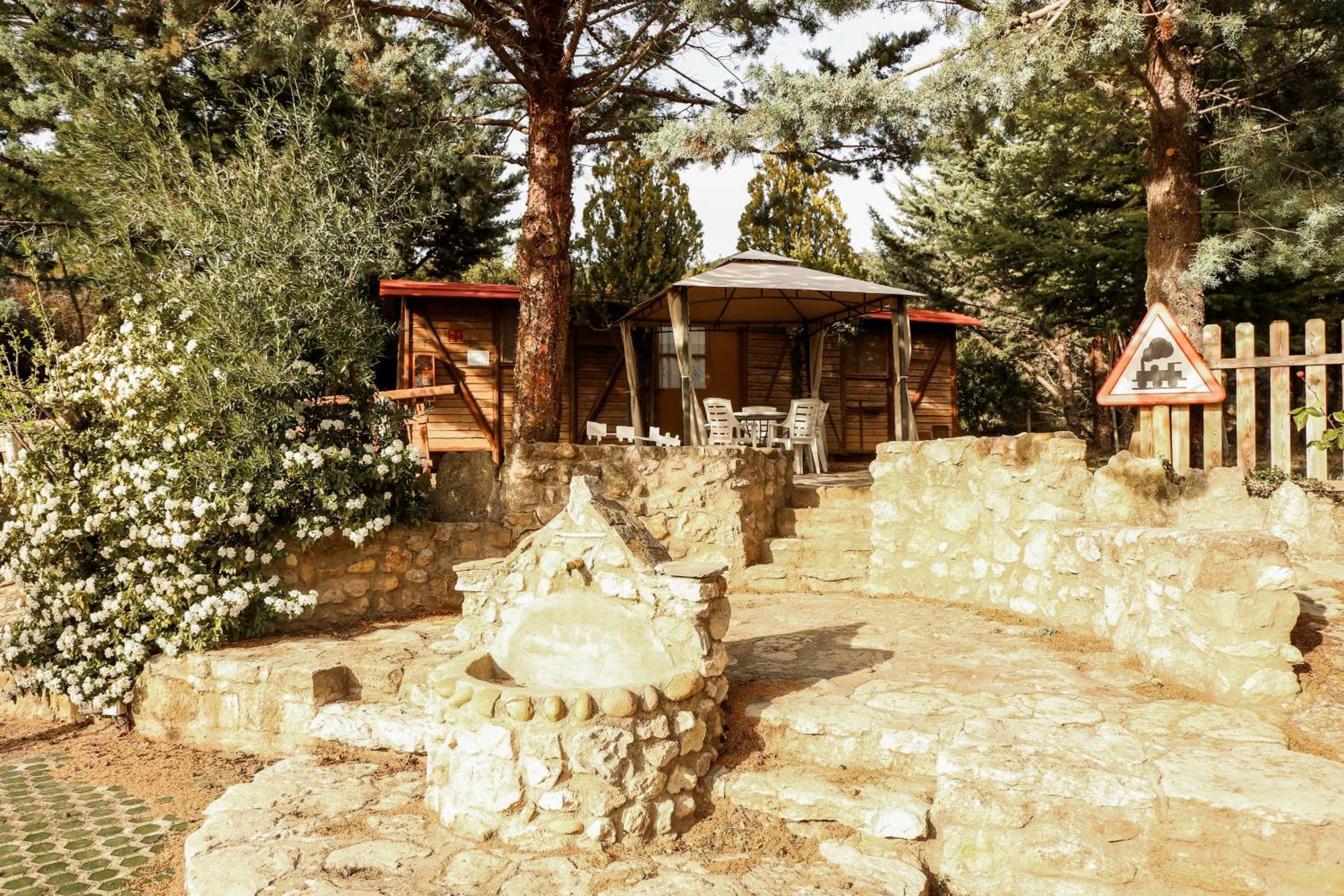Camping Castillo De לוארה מראה חיצוני תמונה